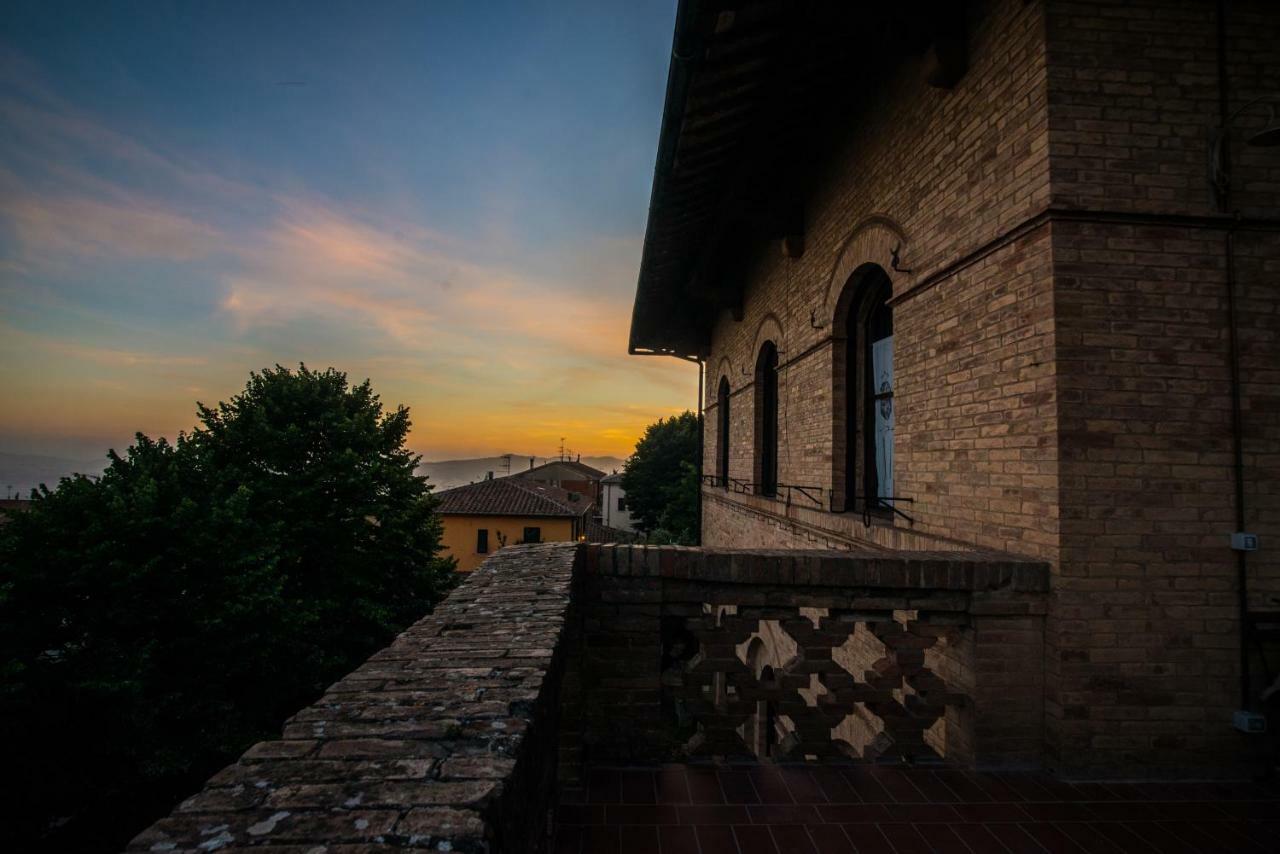 Appartamenti Villa Mascagni Volterra Kültér fotó